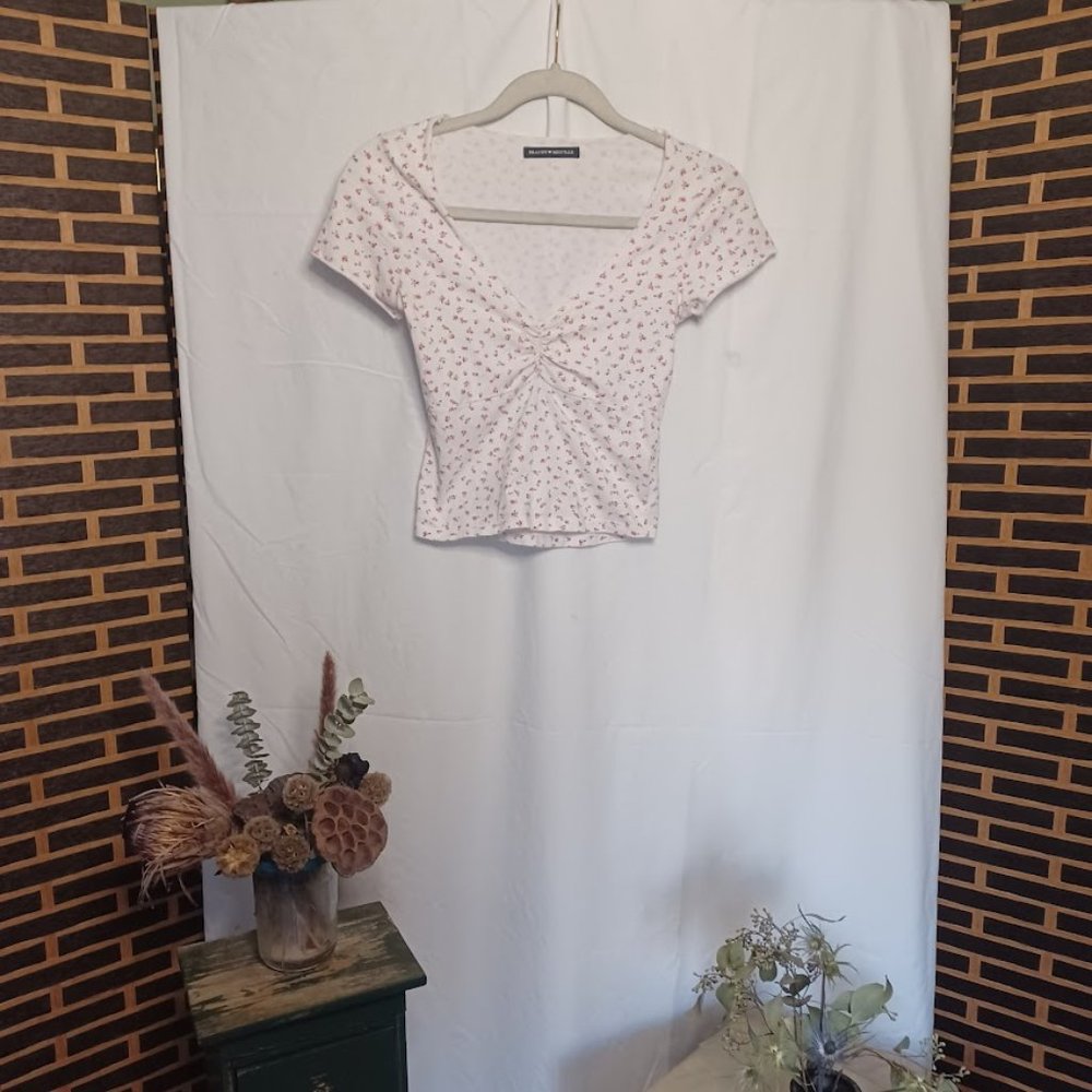 Brandy Melville White & Pink Floral 'Gina' Ruched Top - Made in Italy